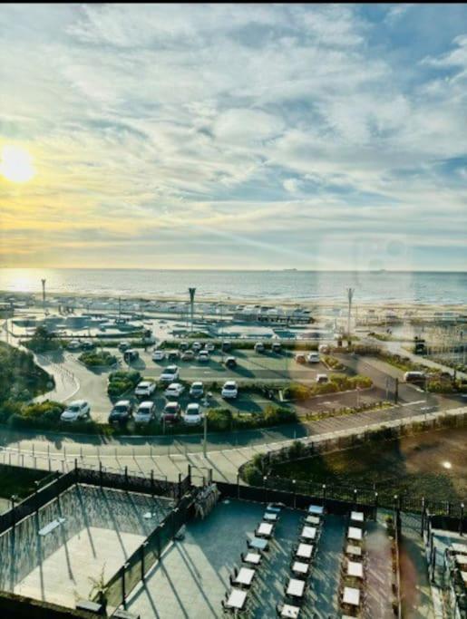 Studio-Calais Plage-Front De Mer Eksteriør billede